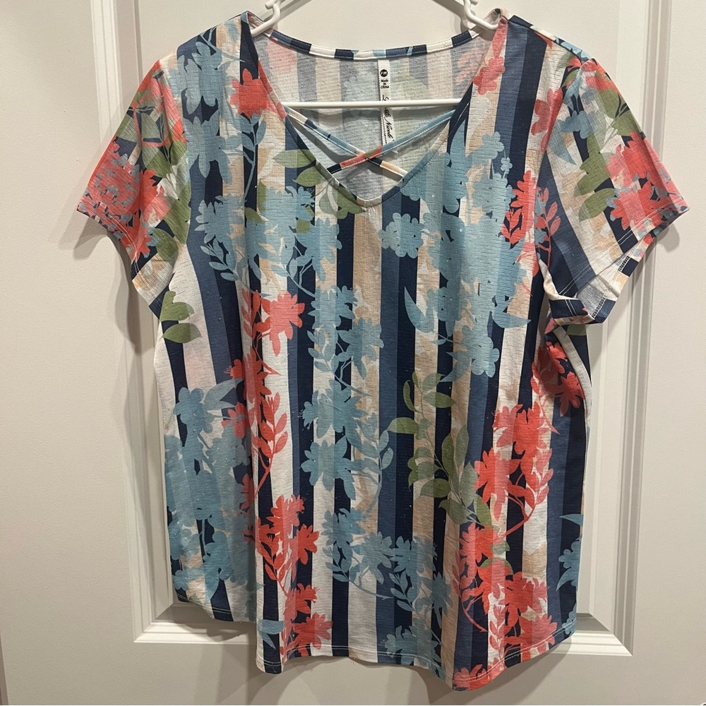 Leo & Nicole Women PM Tom Gauze Floral Stripe